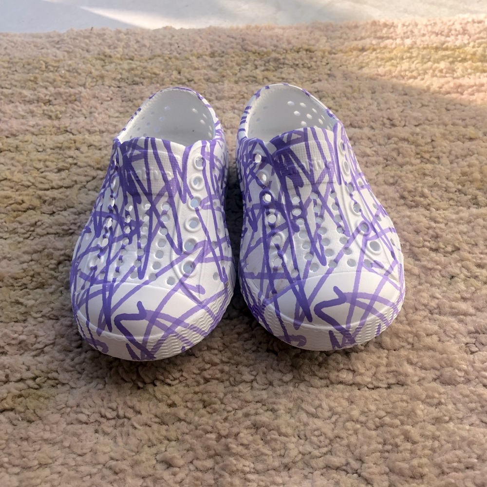 Natives size 4